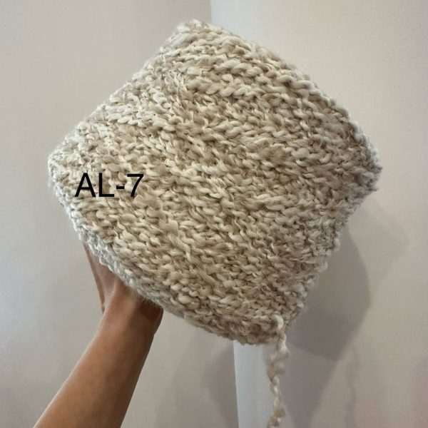 Alpaka (44% baby alpaka, 21% poliamīds, 18% viskoze, 17% merino) AL-7