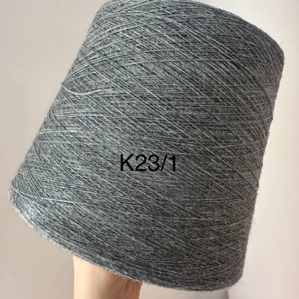 Kašmīrs (8% kašmīrs, 47% merino, 30% viskoze, 15% poliamīds) K-23/1