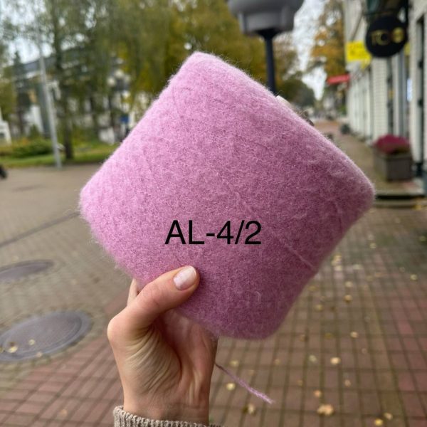 Alpaka (35% alpaka, 25% merino, 40% poliamīds) AL-4/2